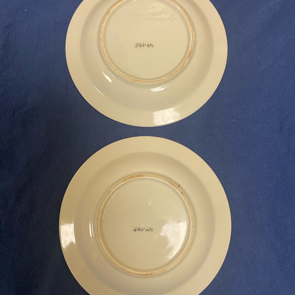 Lovely vintage small cat plates. - Picture 2 of 3